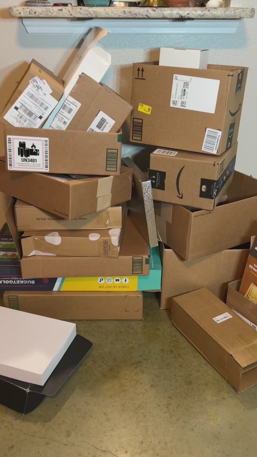 Electric Cordless Scissors USB Rechargeable Multi-functional with Upgraded Chrome-plated Blades for PaperPlastic Aluminum Cardboard Leather Fabric Wood etc